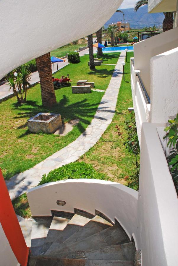 Ermioni Hotel Paralia Kourna Екстер'єр фото